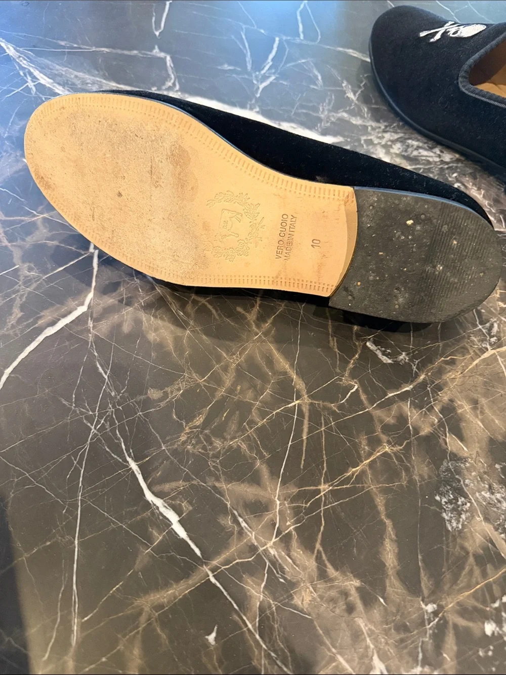 Del Toro Black Velvet Skull & Crossbones Slip-On Loafers Size 10